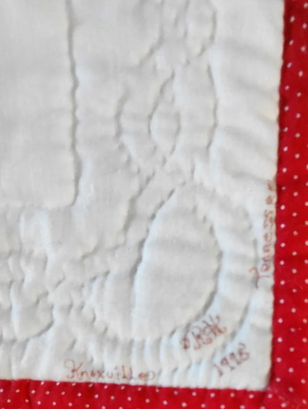 Vintage Handcrafted Floral Heart & TULIP Wall Quilt - Red & Multicolor